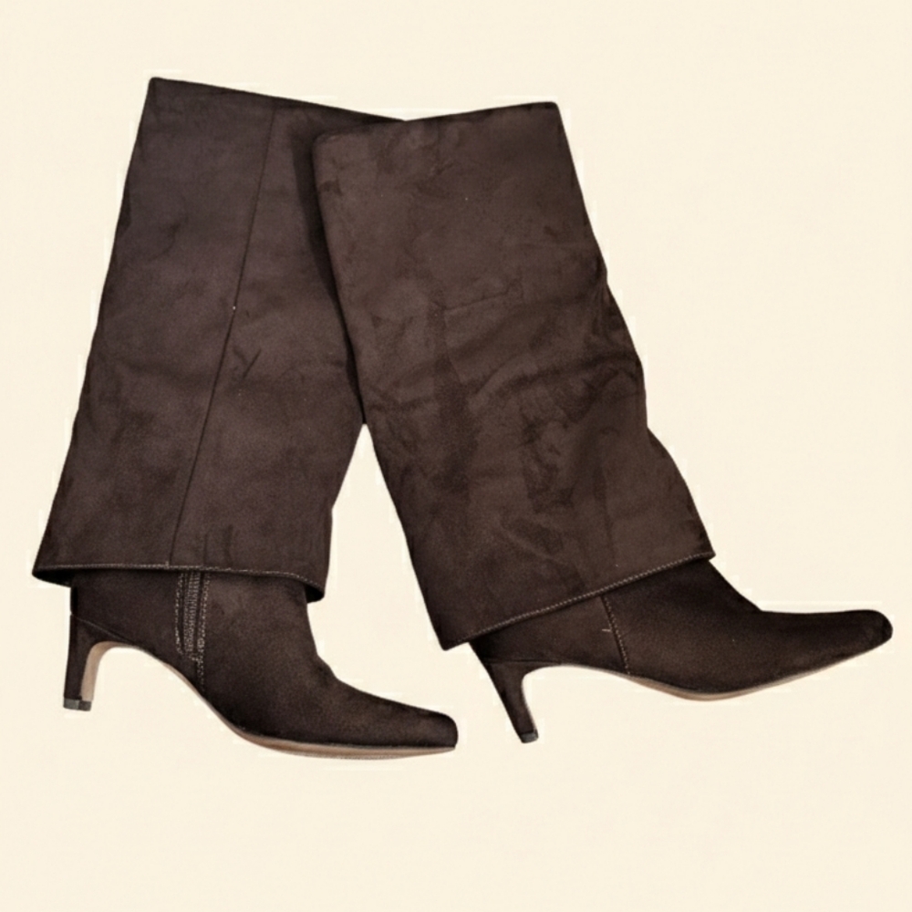 New Faux Suede NY & Company Kitty Heel Boots Size 9